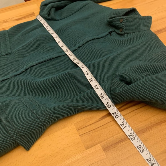 AKRIS green 100% wool zipper jacket size 10 - Picture 15 of 16